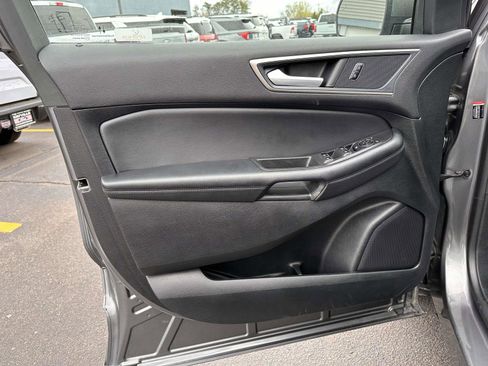 Used 2024 Ford Edge SEL AWD/4WD image 9