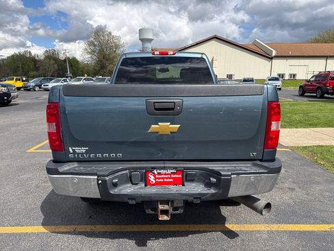 Used 2011 Chevrolet Silverado 3500 LT w/ Interior Plus Package AWD/4WD image 7