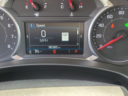 Used 2018 GMC Terrain Denali w/ Driver Alert Package II AWD/4WD image 25