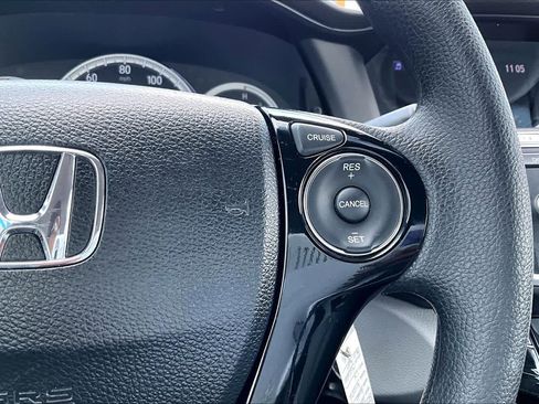 Used 2016 Honda Accord LX image 24