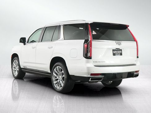 Used 2022 Cadillac Escalade Premium Luxury w/ LPO, Radiant Package AWD/4WD image 3