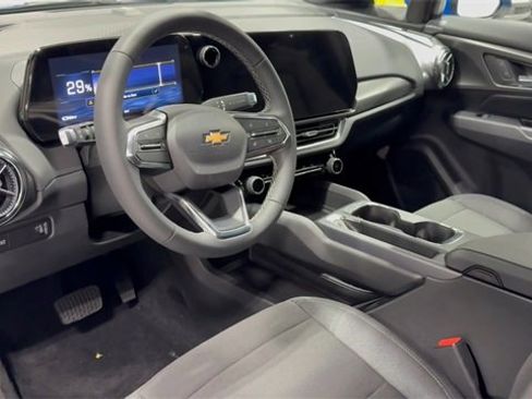 New 2026 Chevrolet Equinox EV LT image 10