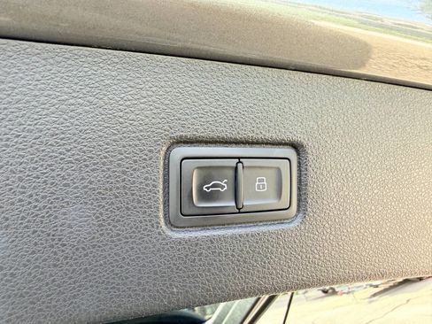 Used 2017 Audi Q7 3.0T Premium Plus image 32