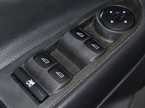 Used 2017 Ford Escape SE image 27