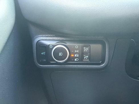 Used 2025 Ford Explorer Active w/ Active Comfort Package AWD/4WD image 21