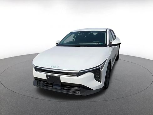 Used 2025 Kia K4 LXS image 7