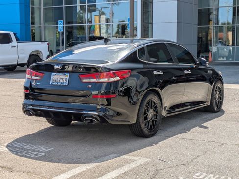 Used 2020 Kia Optima S FWD image 5