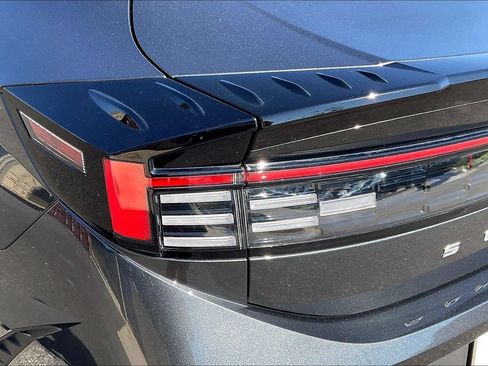 Certified 2025 Hyundai Sonata SE FWD image 23