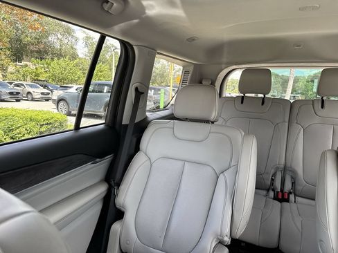 Used 2023 Jeep Grand Cherokee L Overland RWD image 17
