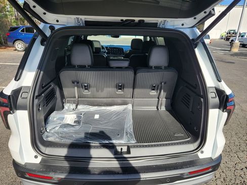 New 2026 Chevrolet Traverse LT w/ Sun and Wheel Package image 6