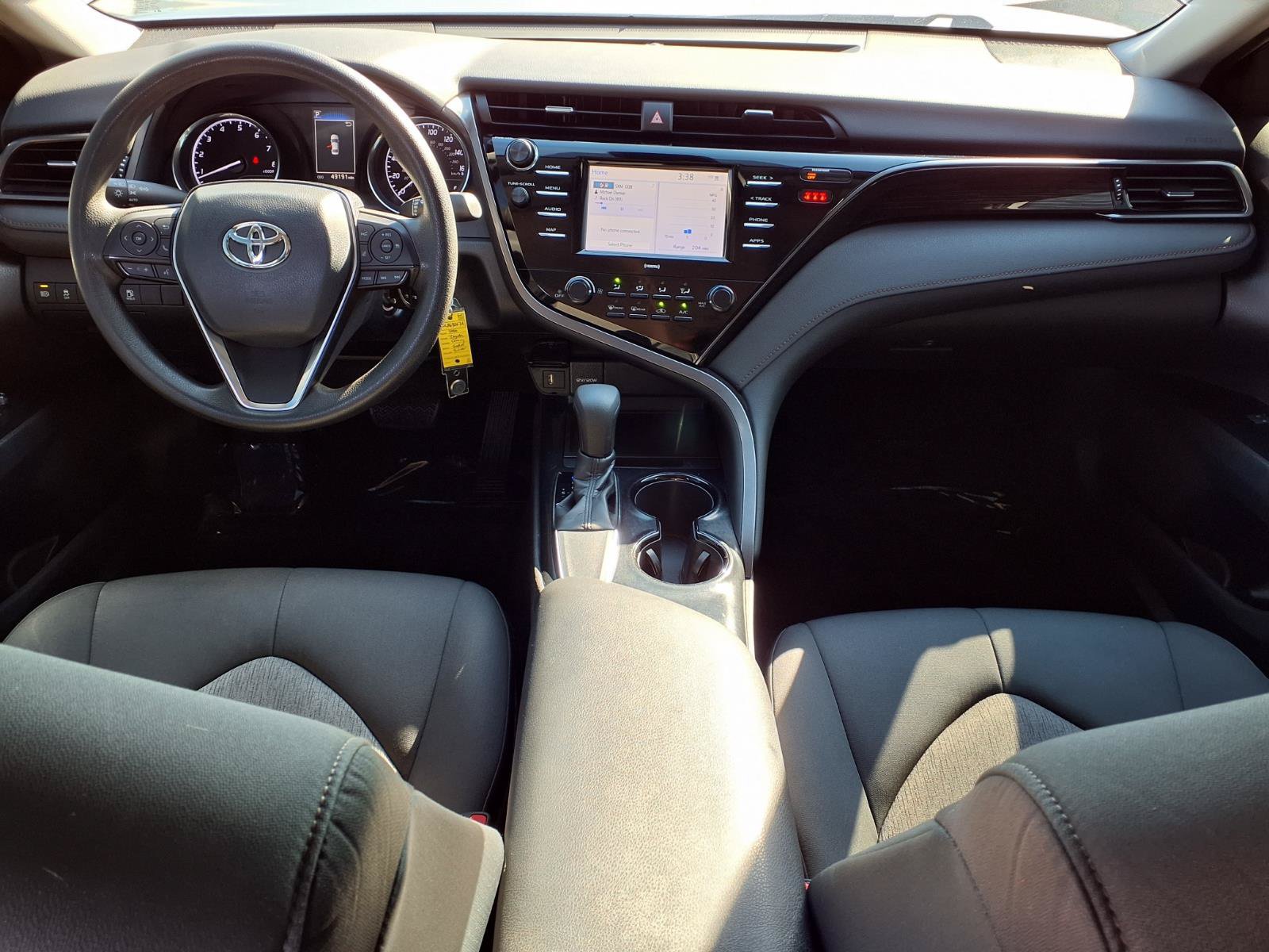 Used 2020 Toyota Camry LE FWD image 12