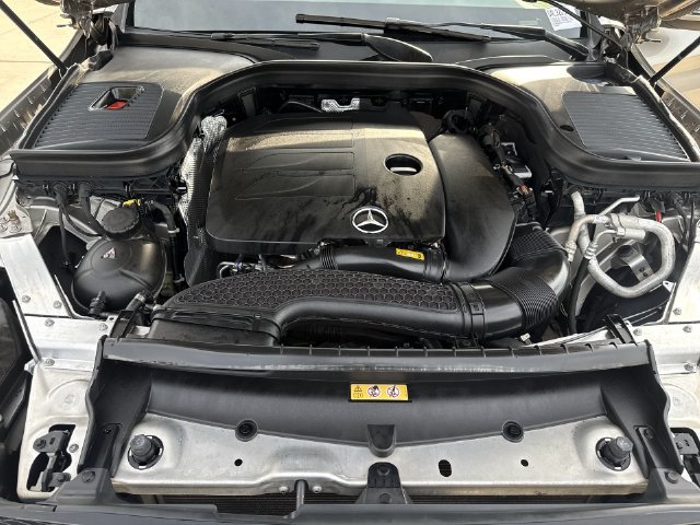 Used 2021 Mercedes-Benz GLC 300 image 21