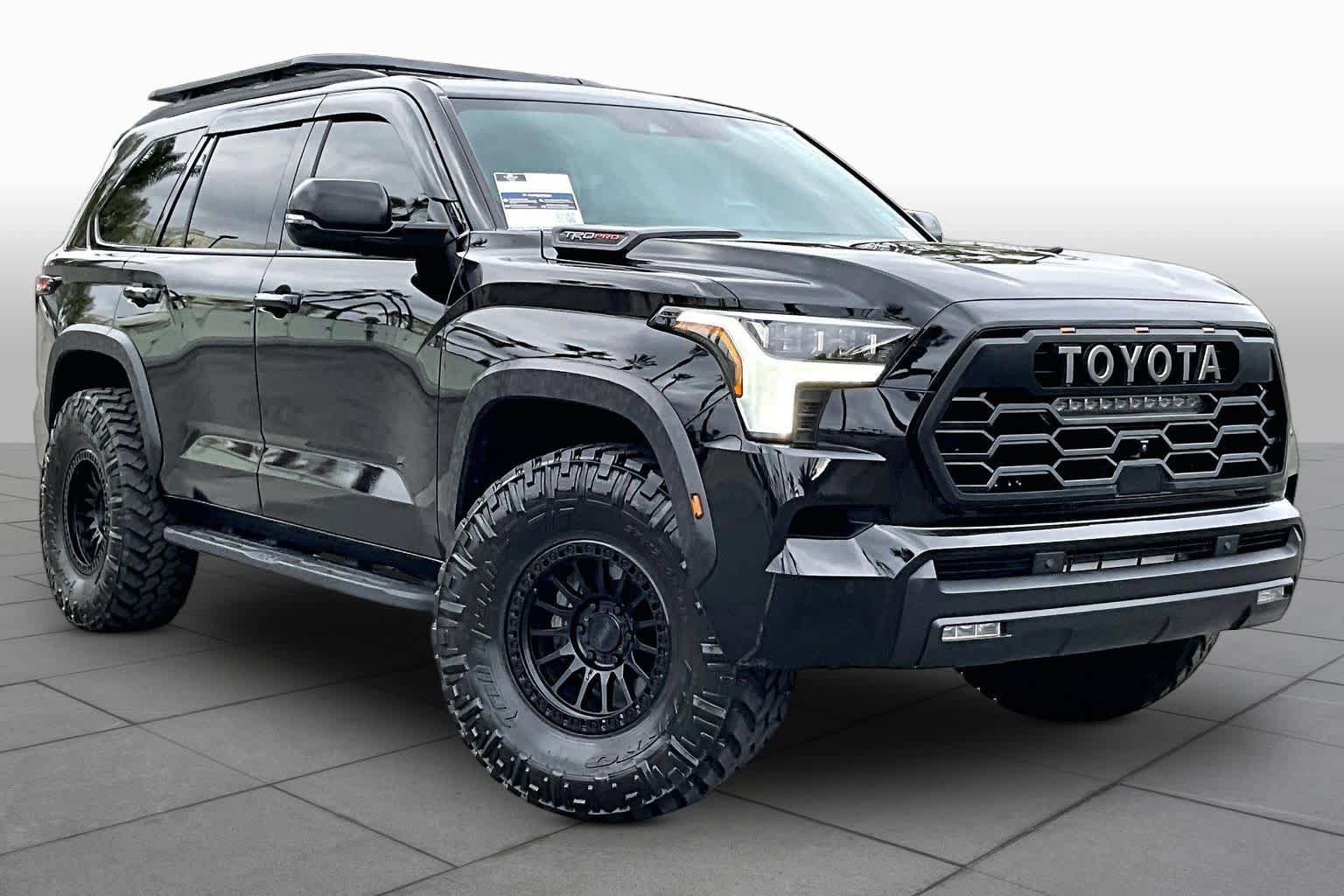 Used 2025 Toyota Sequoia TRD Pro AWD/4WD image 2