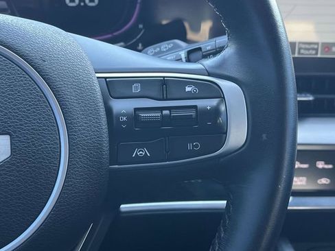 Used 2025 Kia Sportage EX w/ Premium Package image 29