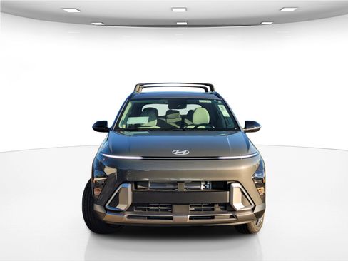 New 2026 Hyundai Kona SEL Premium image 2