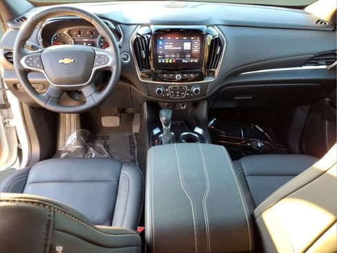 Used 2023 Chevrolet Traverse LT w/ LPO, Floor Liner Package AWD/4WD image 14