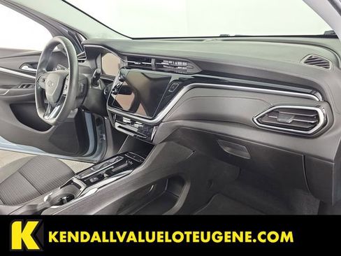 Used 2023 Chevrolet Bolt EUV LT image 16