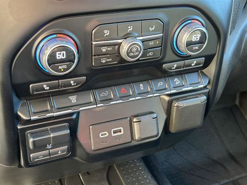 Used 2023 Chevrolet Silverado 2500 LT image 32