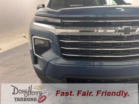 New 2026 Chevrolet Traverse LT w/ Driver Confidence Package FWD image 10