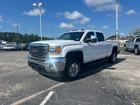 Used 2016 GMC Sierra 2500 SLE w/ SLE Preferred Package AWD/4WD image 7