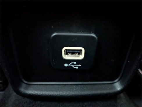 Used 2021 Jeep Compass Latitude w/ Sun and Sound Group image 15