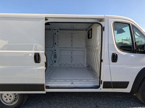 New 2025 RAM ProMaster 1500 w/ Premium Convenience Group image 8