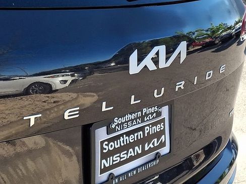 Used 2025 Kia Telluride S AWD/4WD image 32