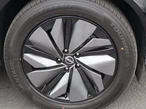 Used 2024 Nissan Ariya FWD image 10