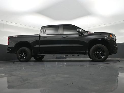 Used 2023 Chevrolet Silverado 1500 LT Trail Boss w/ LT Trail Boss Premium Package AWD/4WD image 28