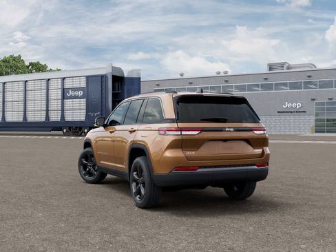 New 2026 Jeep Grand Cherokee Limited image 3