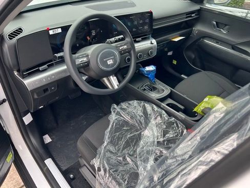 New 2026 Hyundai Kona SE AWD/4WD image 17