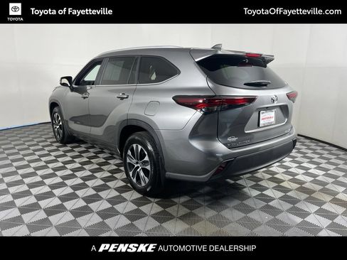Certified 2026 Toyota Highlander XLE AWD/4WD image 18