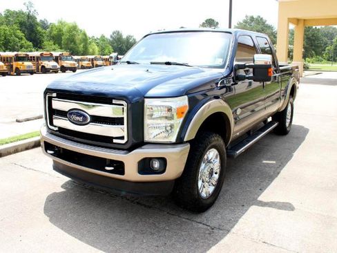 Used 2014 Ford F250 King Ranch w/ King Ranch w/Chrome Package image 8
