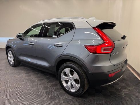 Used 2019 Volvo XC40 T5 Momentum AWD/4WD image 3