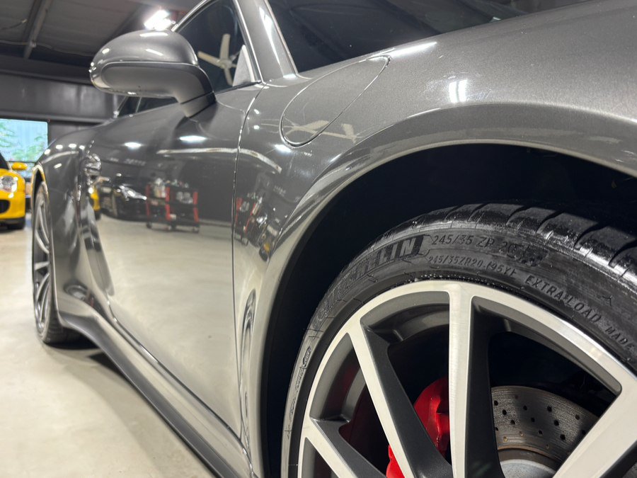 Used 2013 Porsche 911 Carrera 4S AWD/4WD image 33