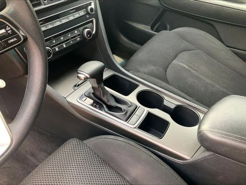 Used 2020 Kia Optima LX FWD image 17