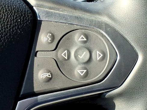 Used 2023 Chevrolet Traverse LT FWD image 27