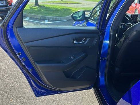 Used 2025 Honda Accord Sport image 23