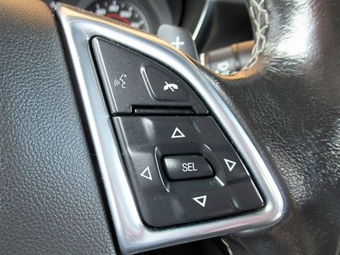 Used 2019 Chevrolet Camaro LT image 22