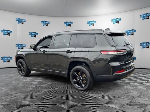Certified 2023 Jeep Grand Cherokee L Limited w/ Black Appearance Package AWD/4WD image 4