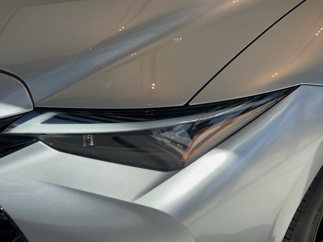 New 2026 Lexus IS 350 F Sport w/ Accessory Package Z1 RWD image 9