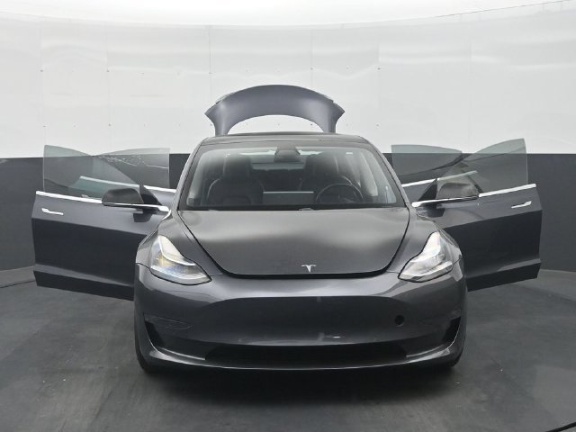 Used 2018 Tesla Model 3 Long Range RWD image 34