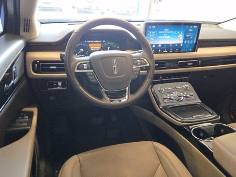 Used 2023 Lincoln Nautilus Reserve AWD/4WD image 13