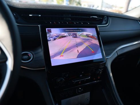 New 2025 Jeep Grand Cherokee L Limited image 19