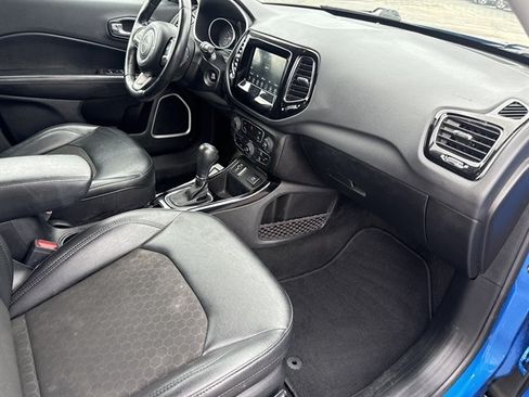 Used 2021 Jeep Compass Latitude FWD image 32