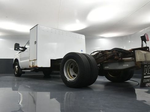 Used 2015 Ford F350 XL image 39