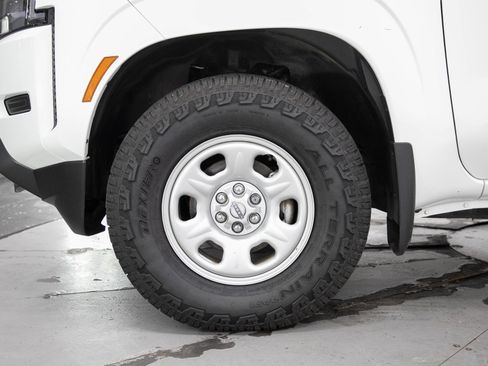 Used 2022 Nissan Frontier S w/ Technology Package AWD/4WD image 28