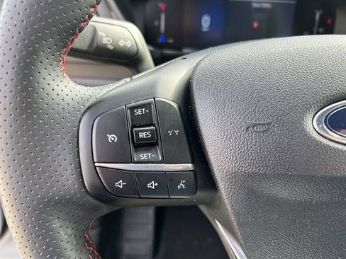 Used 2025 Ford Escape ST-Line image 24