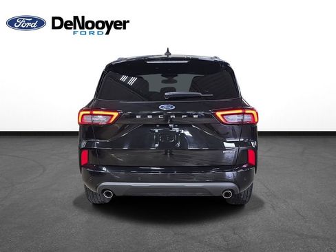 Used 2023 Ford Escape ST-Line w/ Tech Pack #1 AWD/4WD image 8