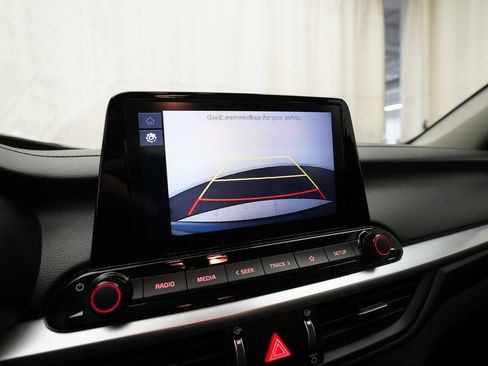 Used 2023 Kia Forte LXS image 19